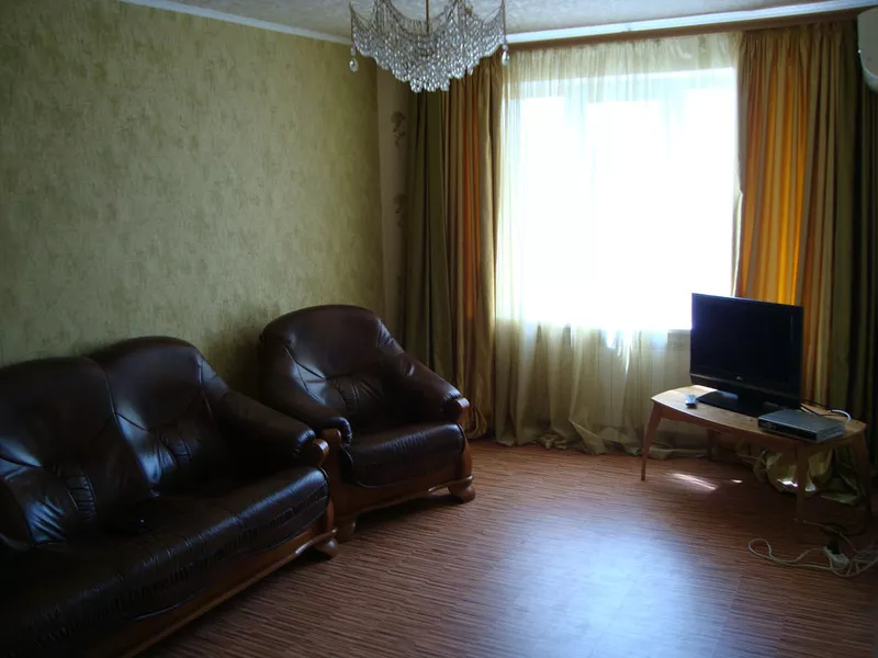 Продается 3-х комнатная квартира,  г. Луганск  ул. Крапивницкого.