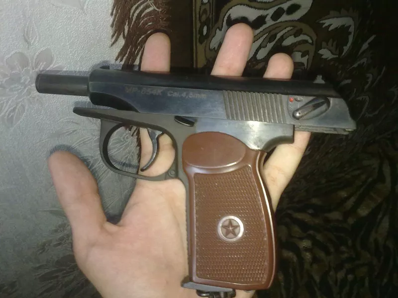 Продам газобалонный Пистолет Макарова