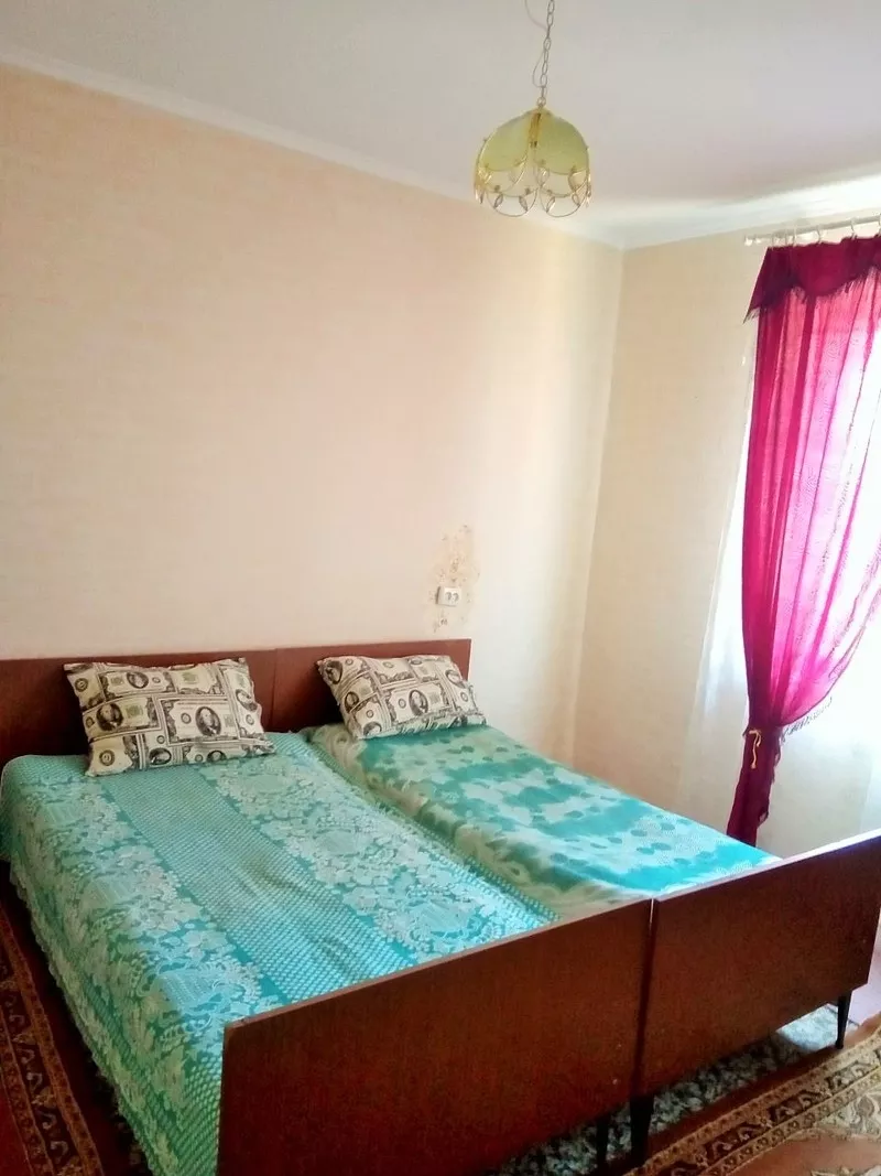 Продам 2 комнатную квартиру в Луганске 9